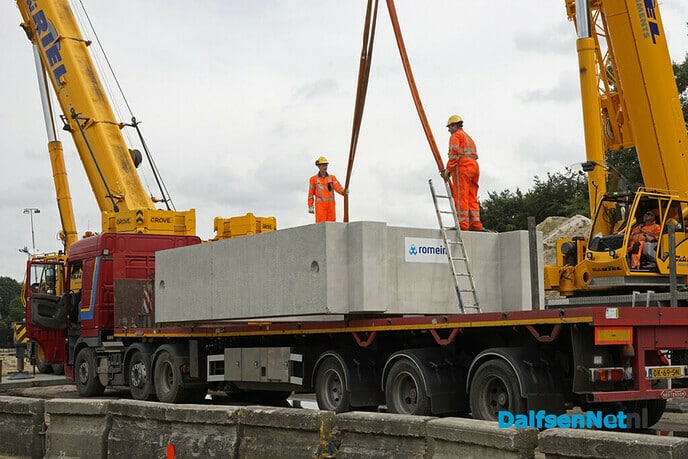 Drukke werkzaamheden aan tunnel Welsummerweg - Foto: Paul Scholten