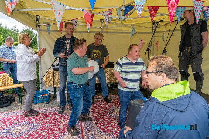 Philadelphia Dalfsen viert feest - Foto: Paul Scholten