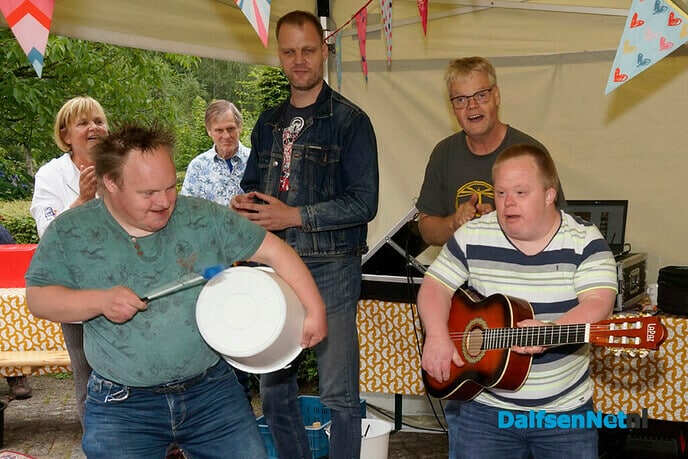 Philadelphia Dalfsen viert feest - Foto: Paul Scholten