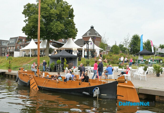 Een spetterend spektakel aan de Vecht in Ommen - Foto: Johan Bokma