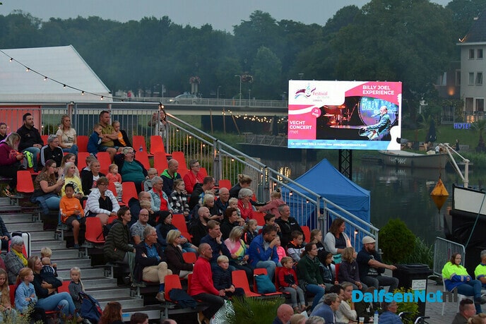 Een spetterend spektakel aan de Vecht in Ommen - Foto: Johan Bokma