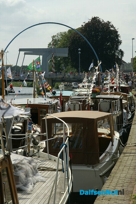 Zo druk kon het aan de Vechtkade zijn. - Foto: Paul Scholten