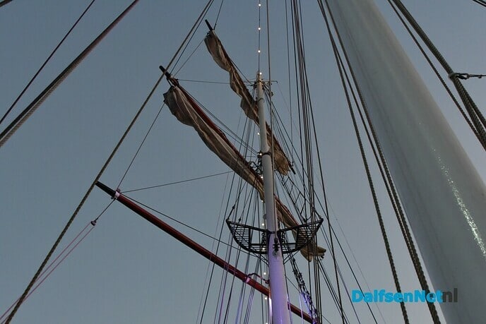 Varen met Harten 10 op een Piratenschip - Foto: Johan Bokma