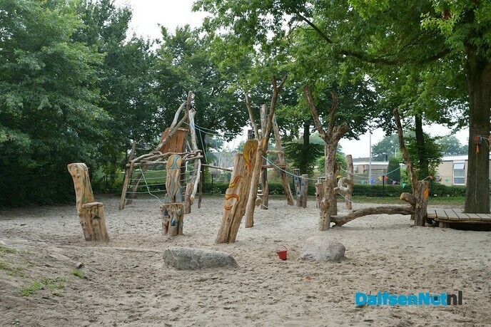 Het Groene Schoolplein (KBS) De Polhaar officieel geopend - Foto: Johan Bokma