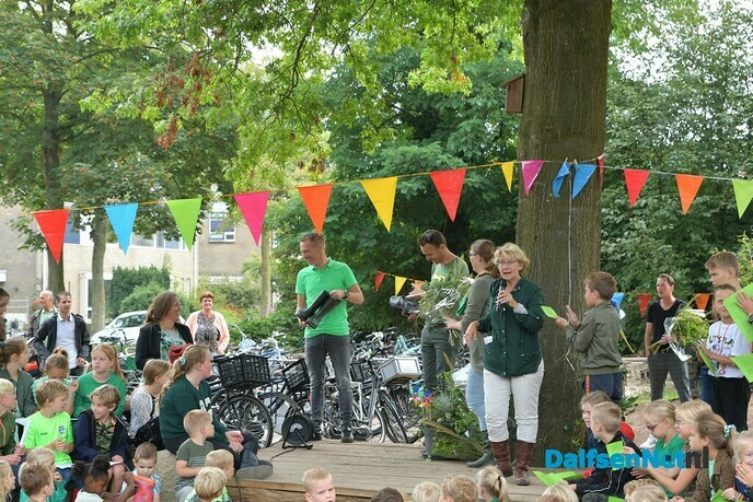 Het Groene Schoolplein (KBS) De Polhaar officieel geopend - Foto: Johan Bokma