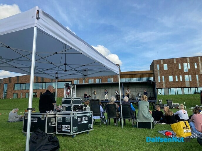 Muziek op evenemententerrein - Foto: Ingezonden foto