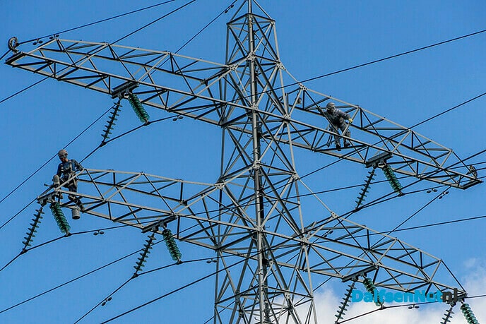 Schilders op grote hoogte - Foto: Paul Scholten