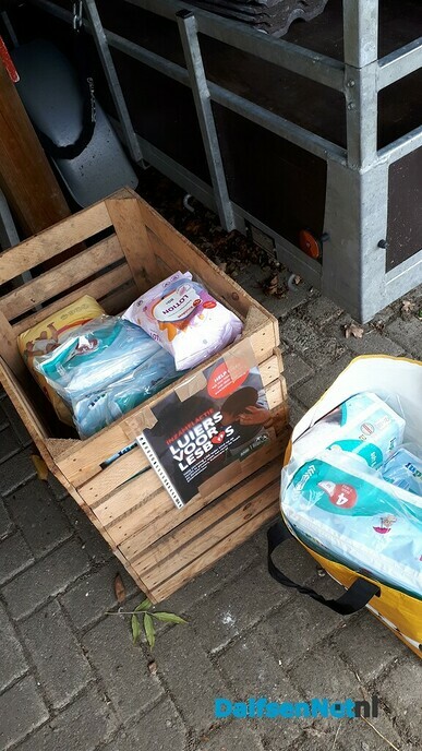 Inleverpunt voor luieractie in Dalfsen - Foto: Ingezonden foto