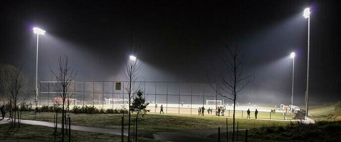 Gemeente steunt voetbalclubs in overgang naar ledverlichting