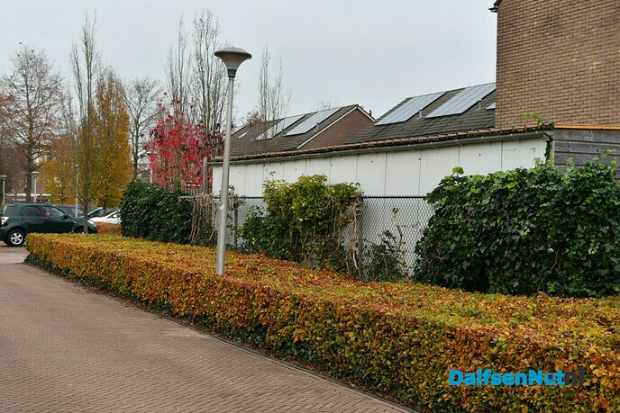 Burgemeester Van Lente neemt kijkje in Oranjebuurt - Foto: Johan Bokma