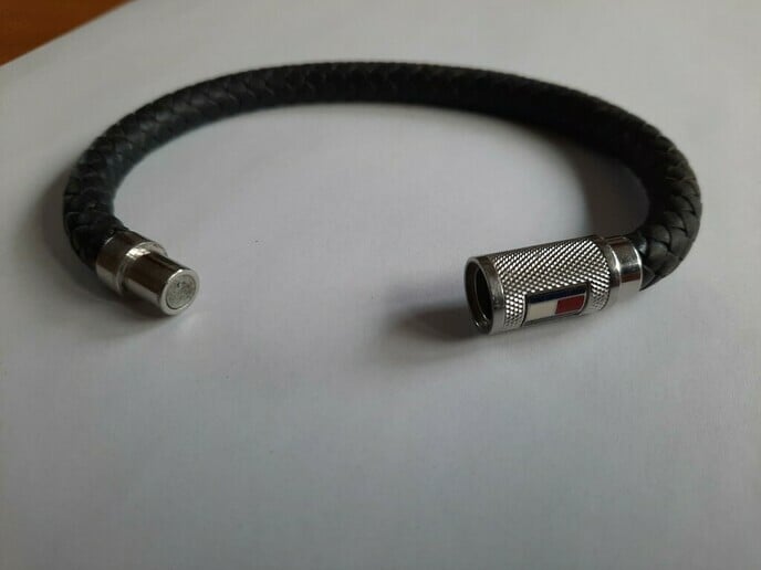 Vrouw vindt mannenarmband: man nu ook gevonden - Foto: Ingezonden foto