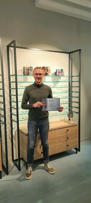Nieuw bij HELDER Optiek: Rem de ontwikkeling van bijziendheid bij kinderen met Essilor Stellest™️ brillenglazen
