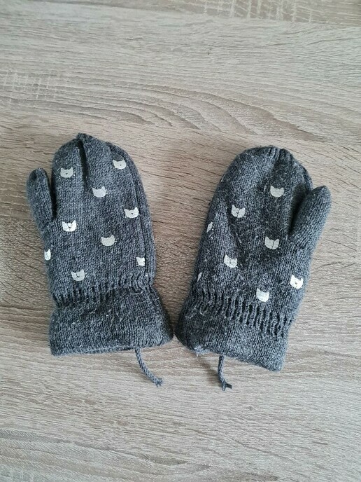 Handschoentjes gevonden - Foto: Ingezonden foto