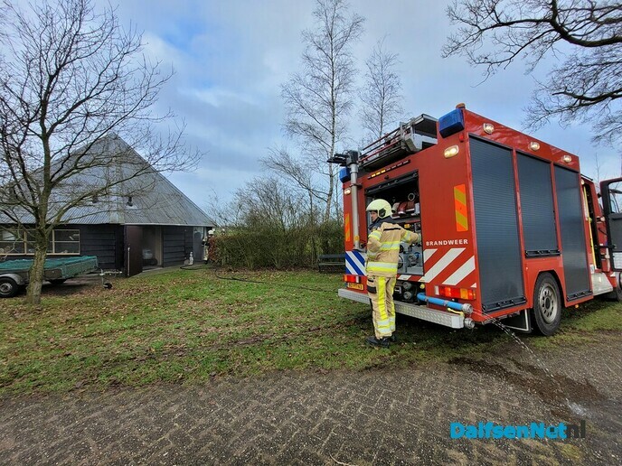 Woningbrand aan Lageweg in Heino - Foto: Niels Jansen