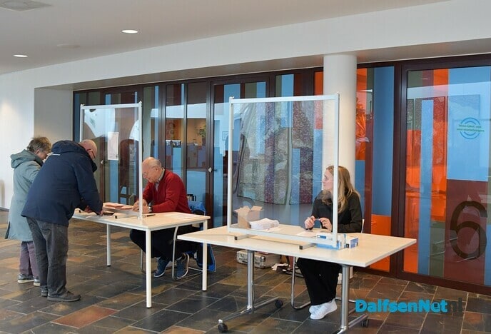 Veel vroegstemmers en hoge opkomst bij verkiezingen in Dalfsen - Foto: Johan Bokma