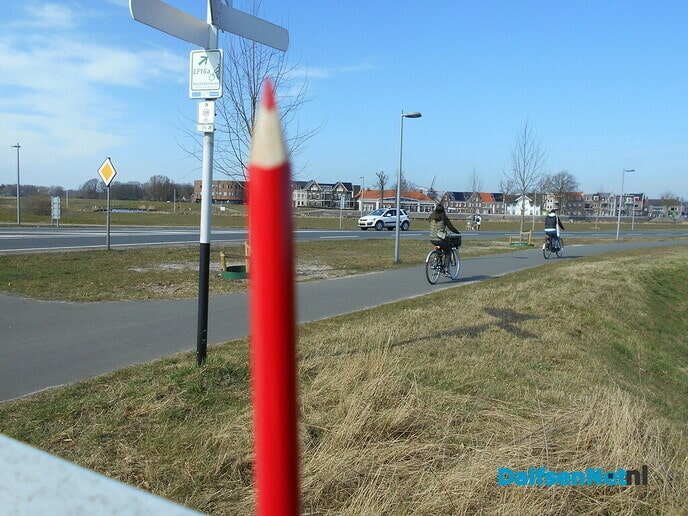 Met zo’n rood potlood kun je alle kanten op