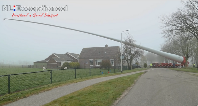 Spectaculaire beelden windmolen vleugel transport - Foto: Ingezonden foto