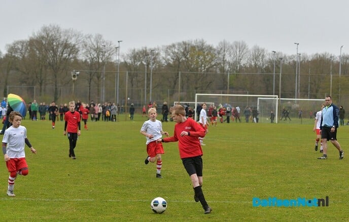 Schoolvoetbaltoernooi Gemeente Dalfsen - Foto: Johan Bokma