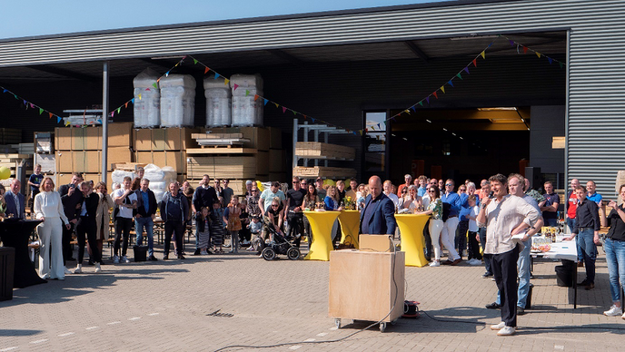 Klok Dakkapellen breidt uit