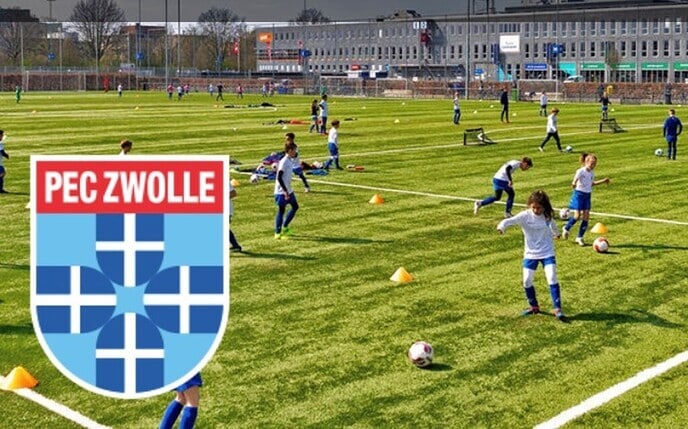 PEC Zwolle organiseert voetbalkamp bij FC Dalfsen in de herfstvakantie - Foto: Ingezonden foto