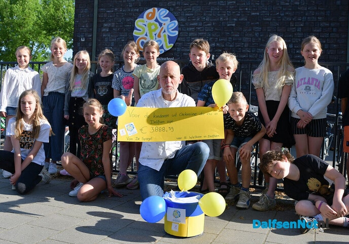 Talenten van De Spiegel halen €3.888,59 op voor kinderen uit Oekraïne - Foto: Johan Bokma