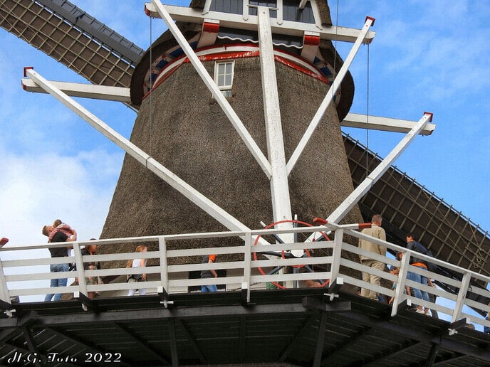 Meimarkt Molen Massier druk bezocht.