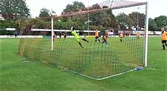 Ook Hollandscheveld prooi voor hongerig S.V. Nieuwleusen - Foto: Ingezonden foto