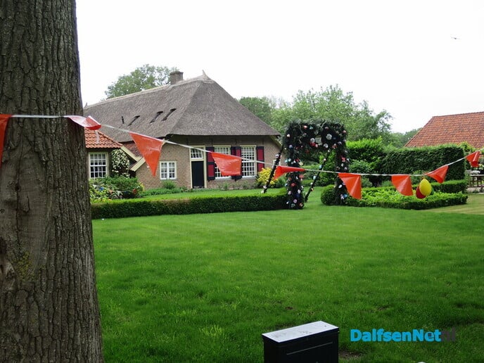 25 jarig huwelijksfeest op de Aalshorst  - Foto: Wim