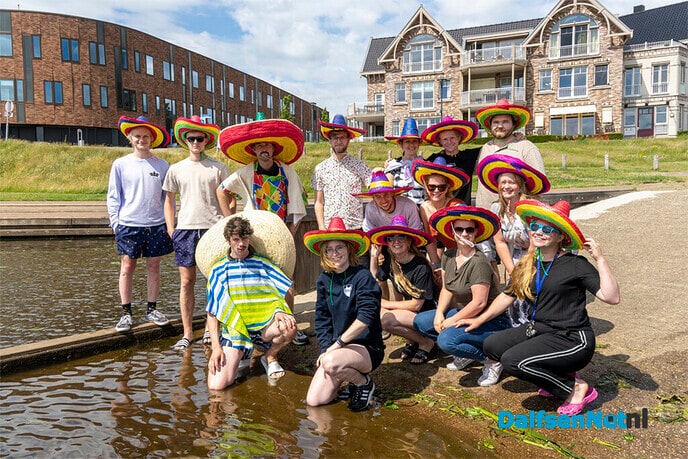 Navigators met “Mexicanen” op de Vecht - Foto: Paul Scholten