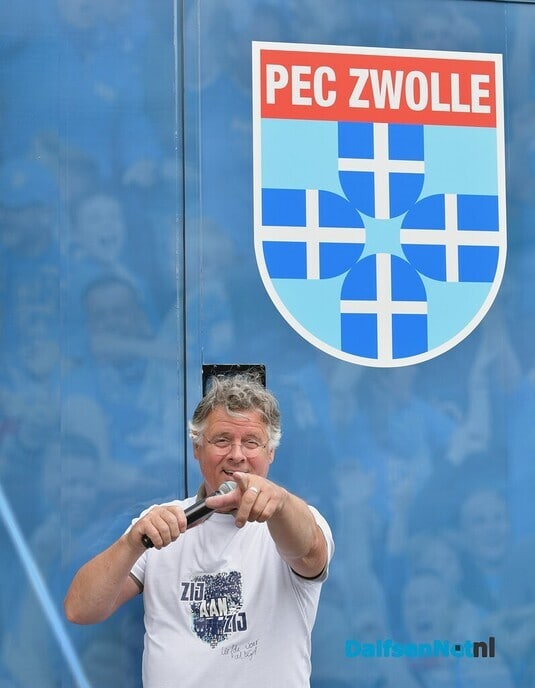 De PEC Zwolle truck met Jillis bij de Trefkoele+ - Foto: Johan Bokma