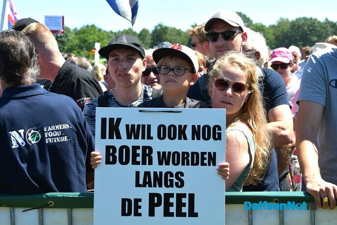 Rond de 60.000 demonstranten bij Boerenprotest in Stroe - Foto: Johan Bokma