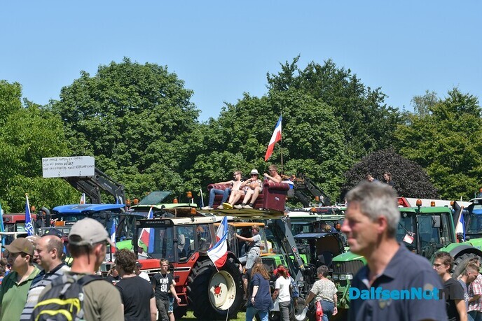 Rond de 60.000 demonstranten bij Boerenprotest in Stroe - Foto: Johan Bokma