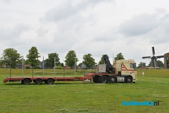 De opbouw Zomerkermis 2022 in volle gang - Foto: Johan Bokma