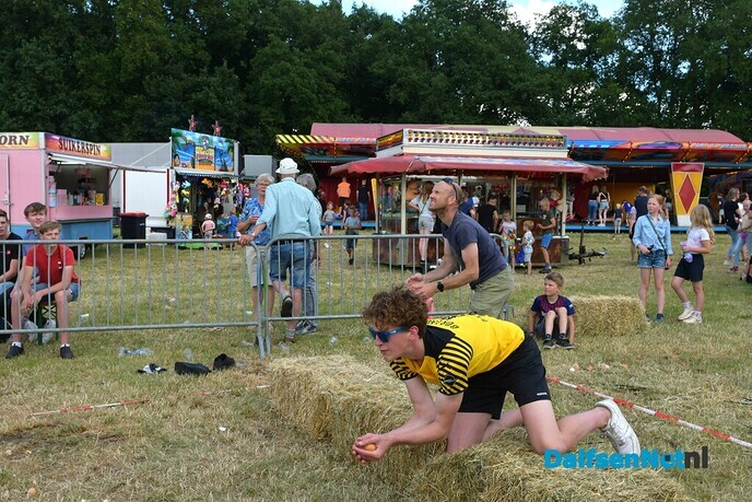 Het Sproeifeest zaterdagmiddag Hoonhorst - Foto: Johan Bokma
