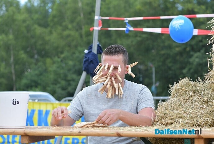 Het Sproeifeest zaterdagmiddag Hoonhorst - Foto: Johan Bokma