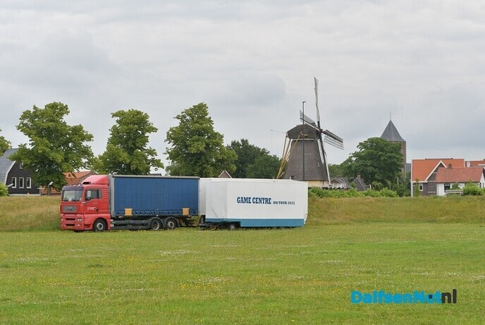 De opbouw Zomerkermis 2022 in volle gang - Foto: Johan Bokma