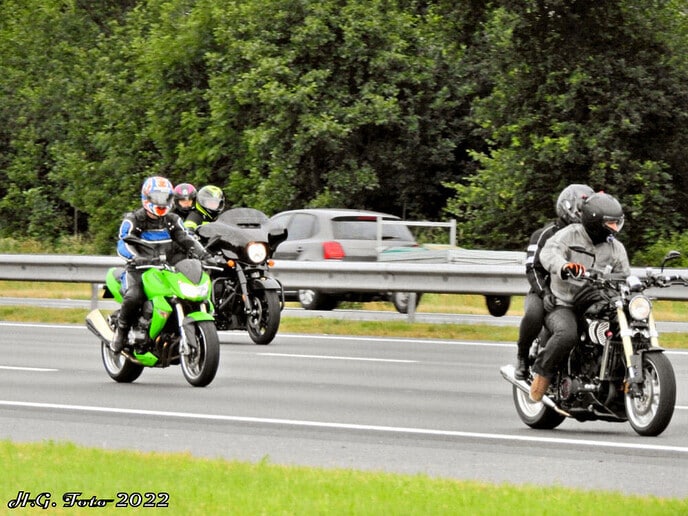 Motorsport liefhebbers keren terug uit Assen