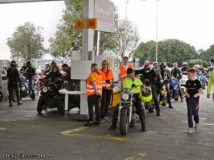 Motorsport liefhebbers keren terug uit Assen