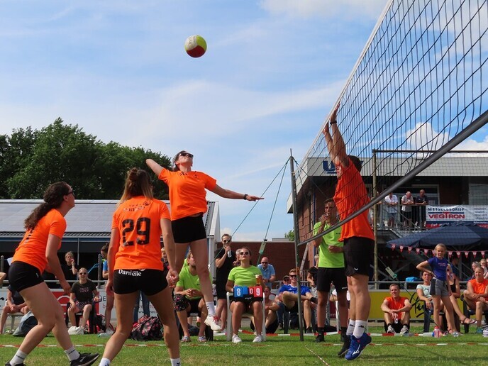 Plus Luuk Tijs volleybaltoernooi voor 49e keer - Foto: Ingezonden foto