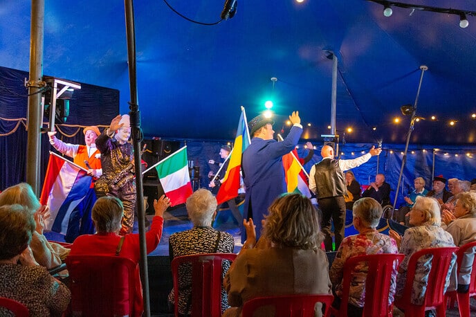 Rosengaerde naar het circus - Foto: Ingezonden foto