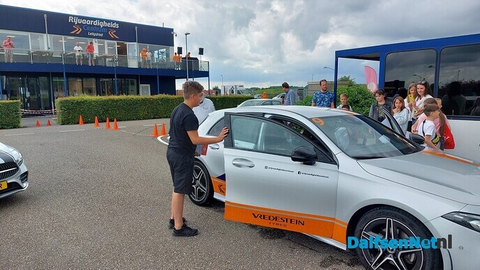 In Dalfsen breed glimlachende Oekraïense kinderen - Foto: Ingezonden foto