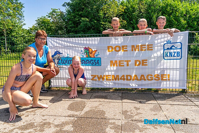 Volgende week zwemvierdaagse in zwembad Nieuwleusen - Foto: Paul Scholten