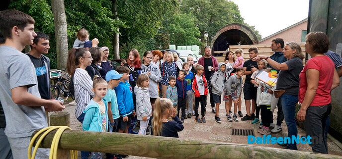 Oekraïense kinderen bezoeken manege Gerner - Foto: Paul Scholten