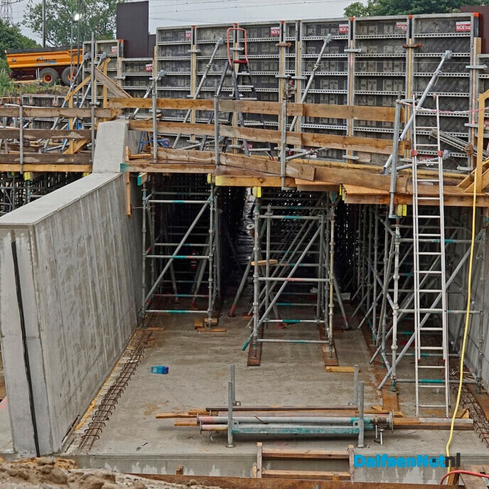 Storten beton plafond fietstunnel Hessenweg - Foto: Paul Scholten