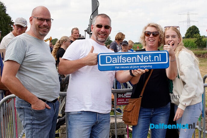 Nieuwe foto’s met bord van DalfsenNet.nl - Foto: Paul Scholten