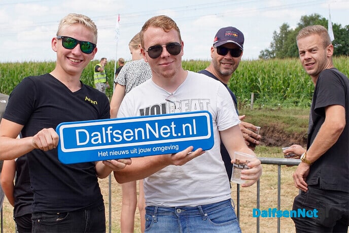 Nieuwe foto’s met bord van DalfsenNet.nl - Foto: Paul Scholten