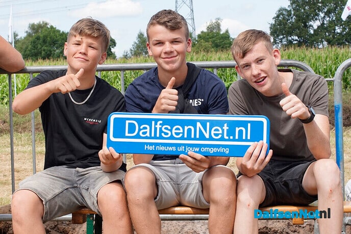 Nieuwe foto’s met bord van DalfsenNet.nl - Foto: Paul Scholten