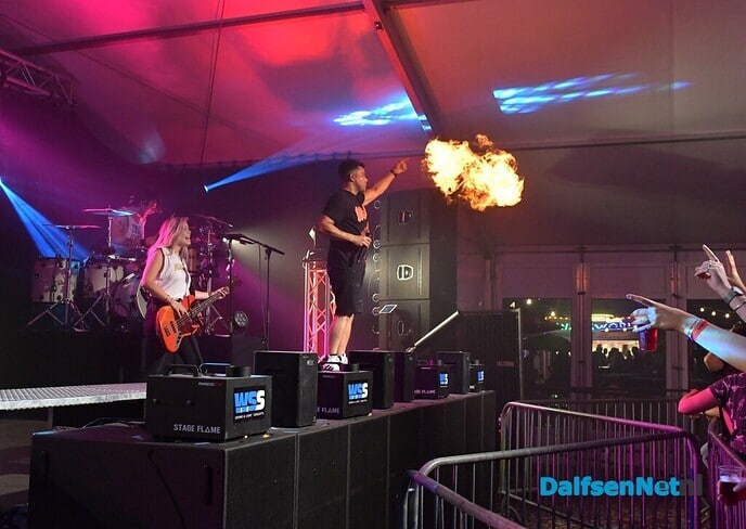 Royal Beat zet feesttent compleet op zijn kop! - Foto: Johan Bokma