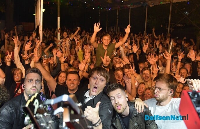 Vangrail met een mega dikke show bij Nikki’s - Foto: Johan Bokma