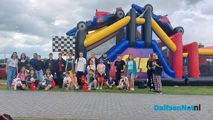 In Dalfsen breed glimlachende Oekraïense kinderen - Foto: Ingezonden foto